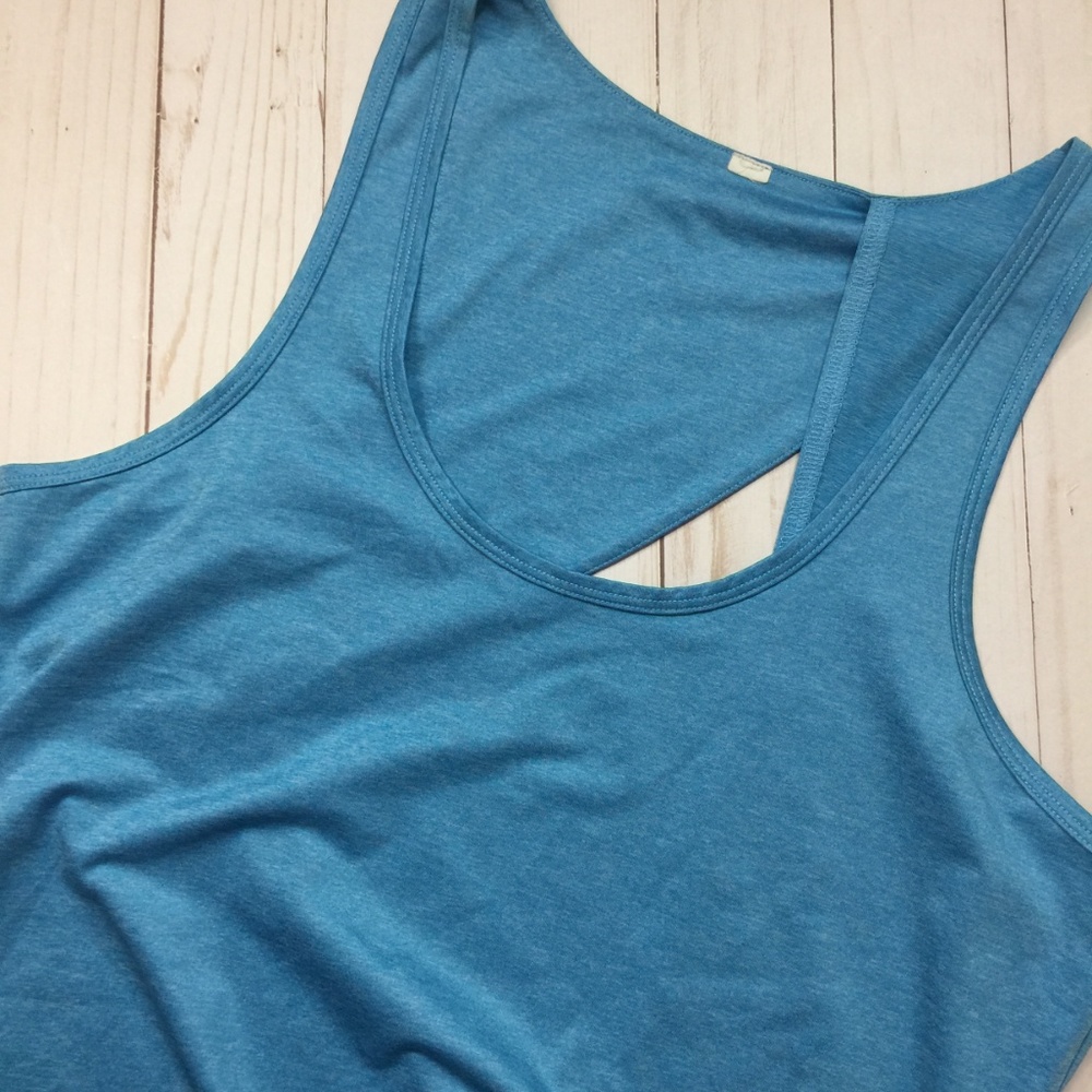 Alō Yoga Turquoise Asymmetrical Tank Top S EUC - Picture 5 of 7